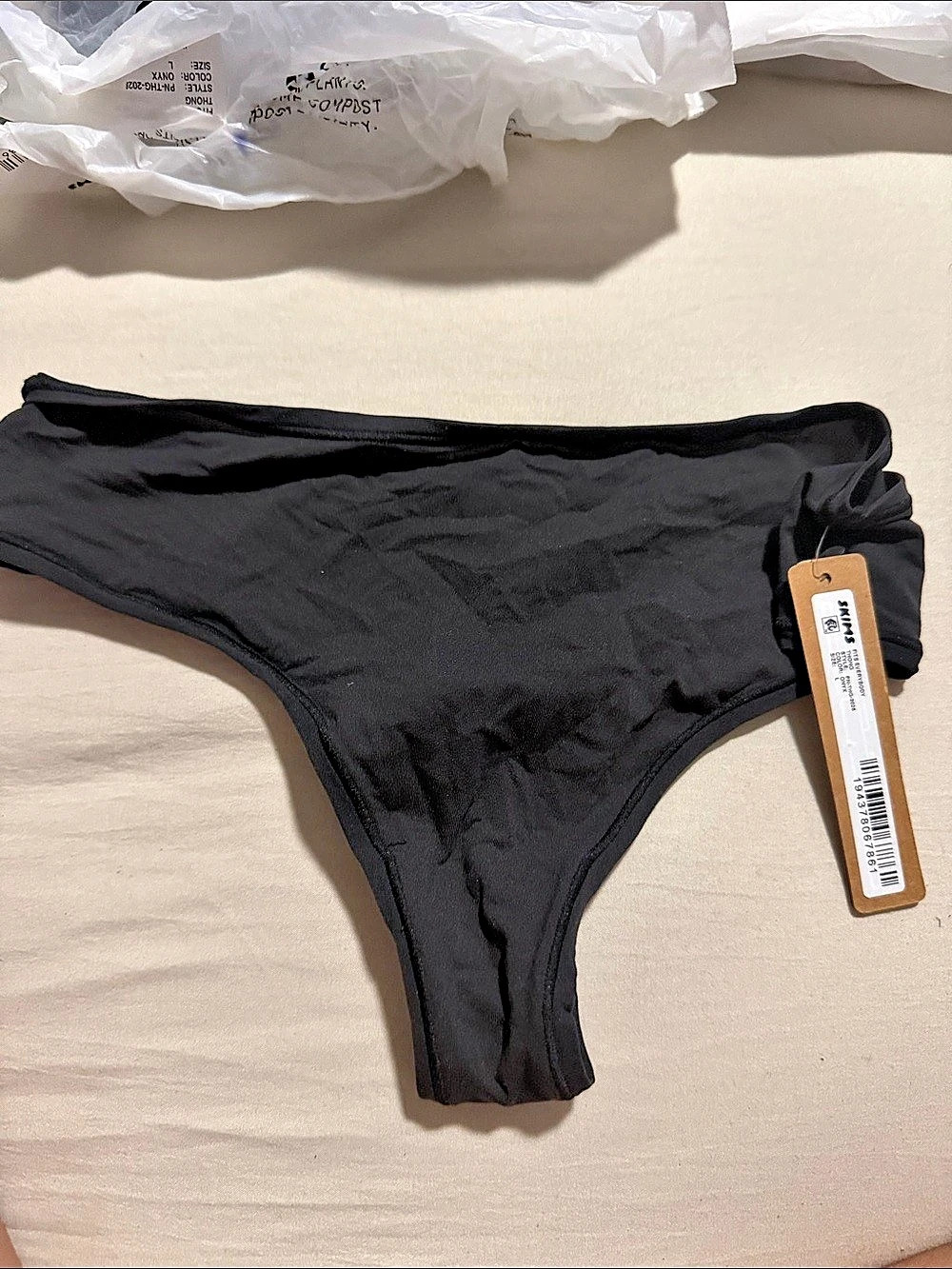 SKIMS Fits Everybody Thong Black Panties